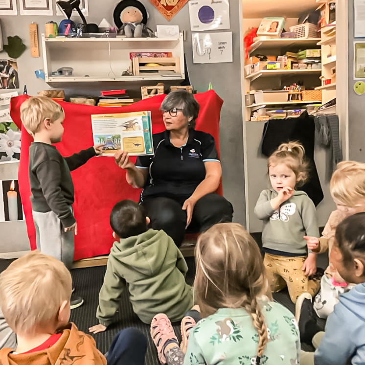 Busy Bees Ashburton mat time reading books