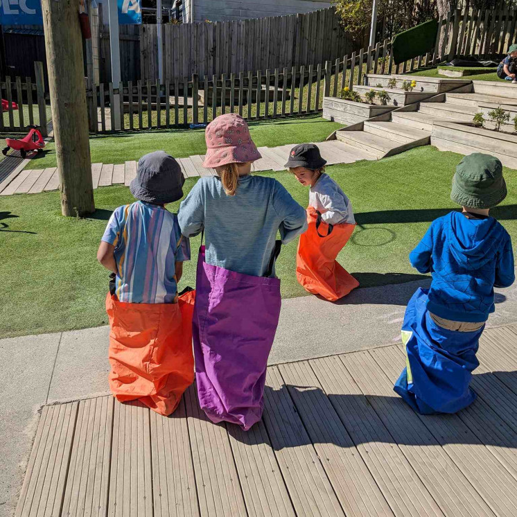 Outdoor physical activity at Busy Bees Brooklyn 