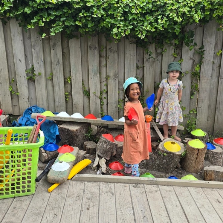 Busy Bees Brooklyn playing around outside