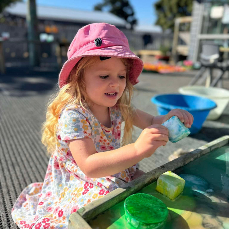 Busy Bees Pahiatua sensory learning through play