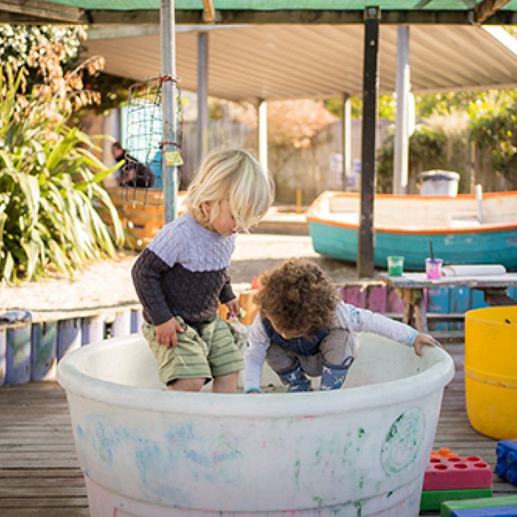 Busy Bees Western Heights water play 