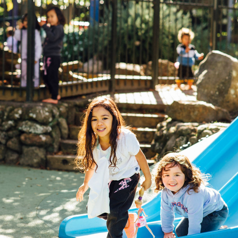 Large outdoor playground at Busy Bees Whau Valley 