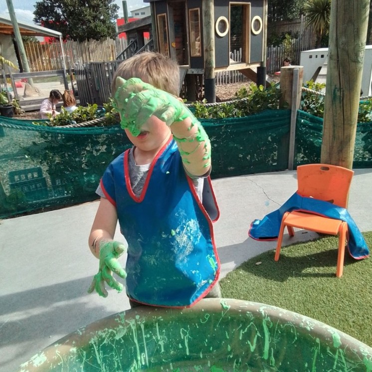 Slime learning through play at Busy Bees Tairāwhiti childcare in Gisborne